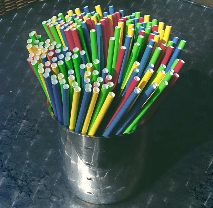 ((chi-charlies-straws-20240508_1139-lores.jpg))