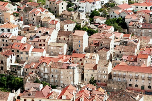 ((cro-hvar-roofs-d1697-lores.jpg))